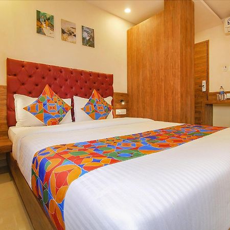 Fabhotel Peninsula - Nr Csmt Station มุมไบ ภายนอก รูปภาพ