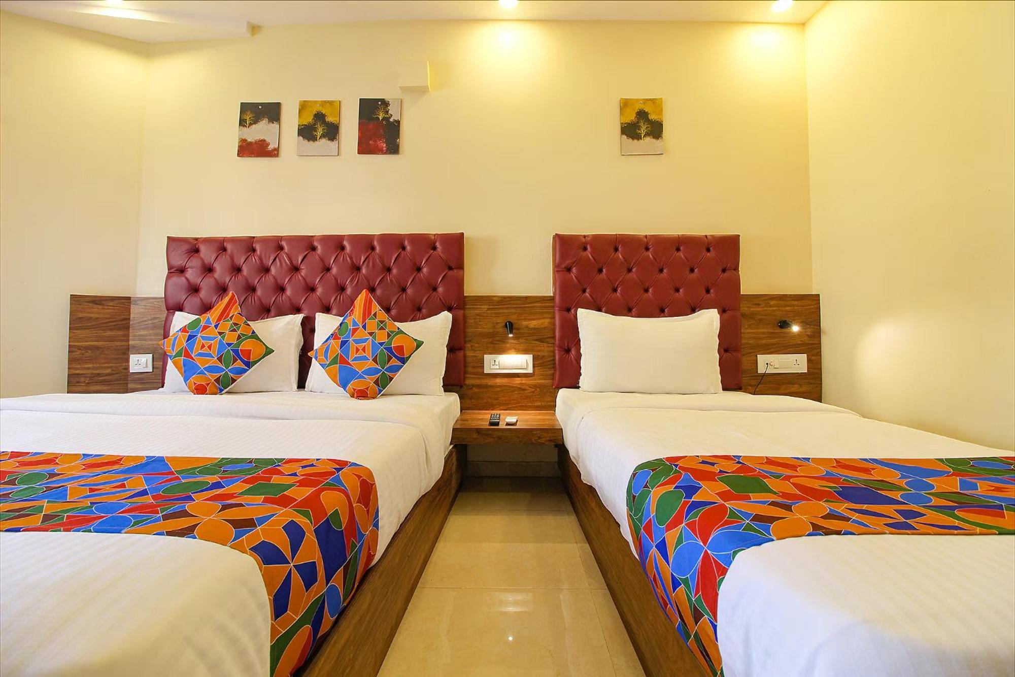 Fabhotel Peninsula - Nr Csmt Station มุมไบ ภายนอก รูปภาพ