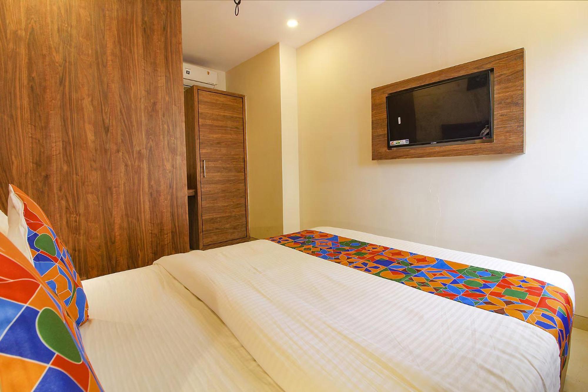 Fabhotel Peninsula - Nr Csmt Station มุมไบ ภายนอก รูปภาพ