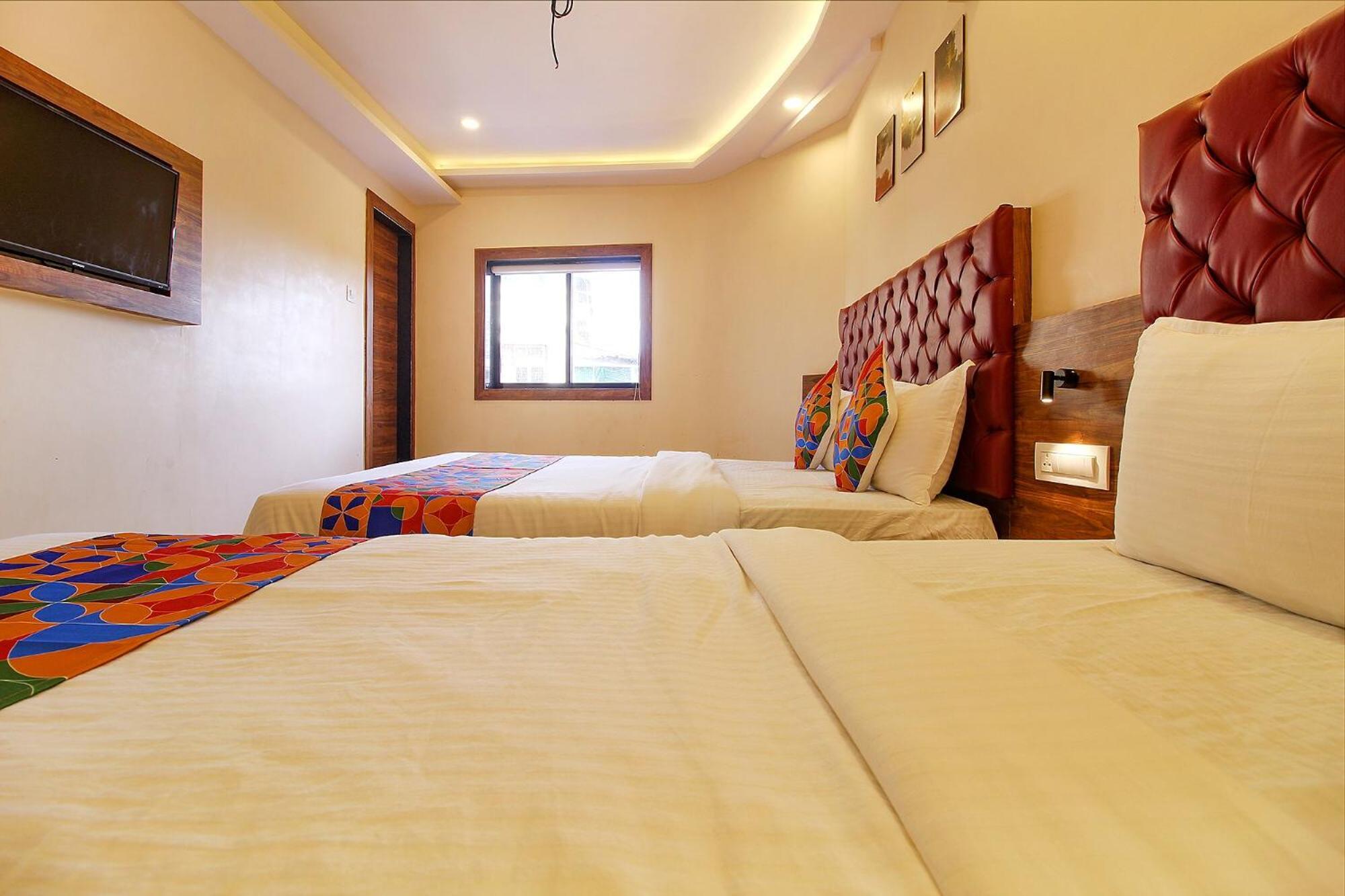 Fabhotel Peninsula - Nr Csmt Station มุมไบ ภายนอก รูปภาพ