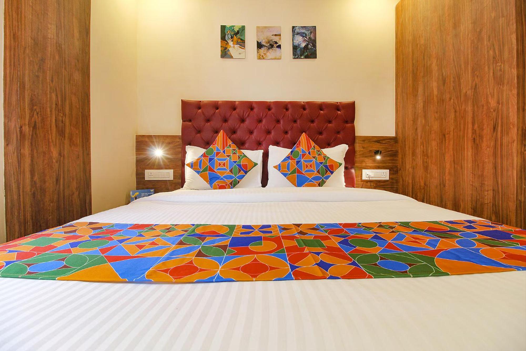 Fabhotel Peninsula - Nr Csmt Station มุมไบ ภายนอก รูปภาพ