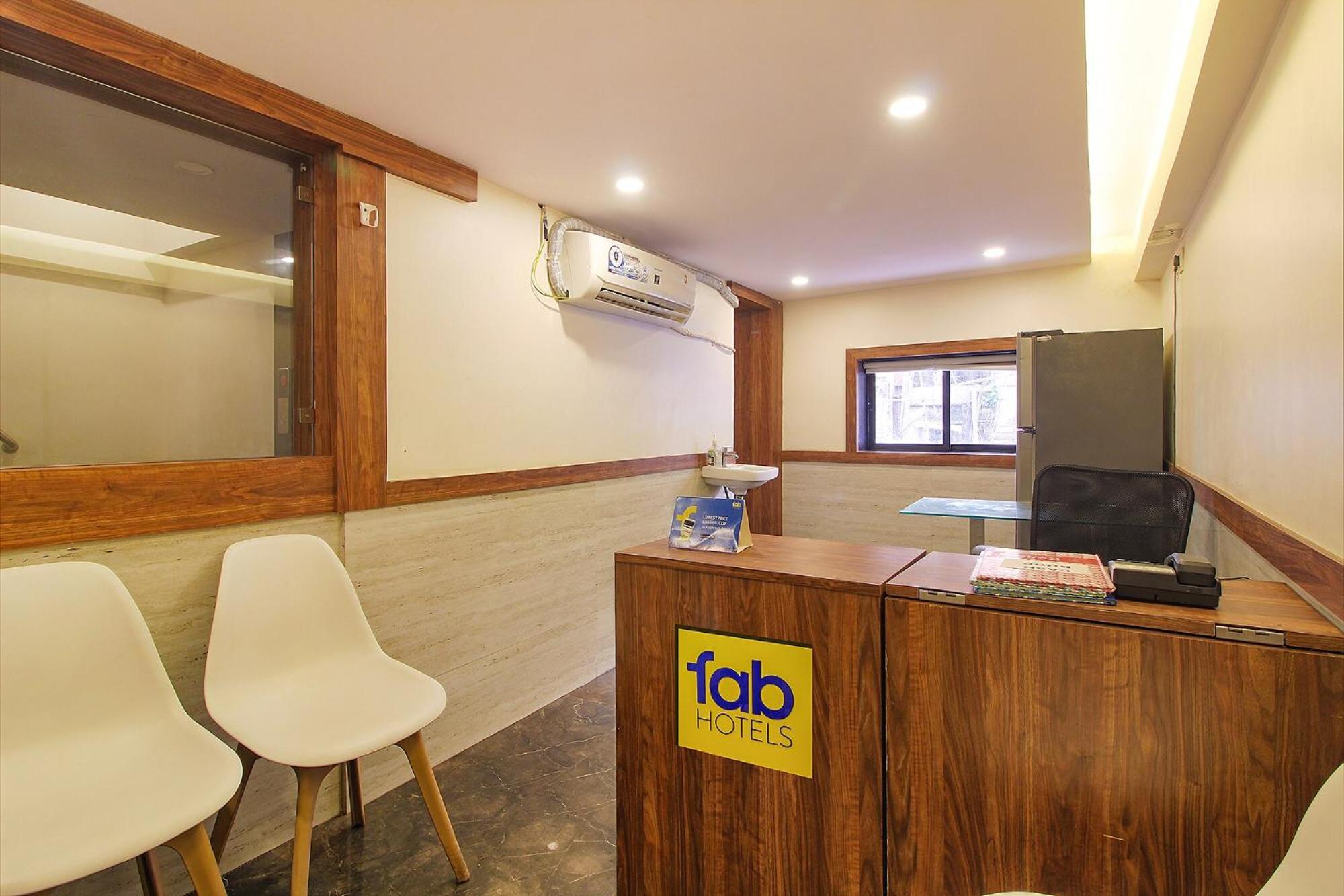 Fabhotel Peninsula - Nr Csmt Station มุมไบ ภายนอก รูปภาพ